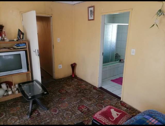 3 BEDROOM HOUSE FOR SALE IN JABAVU